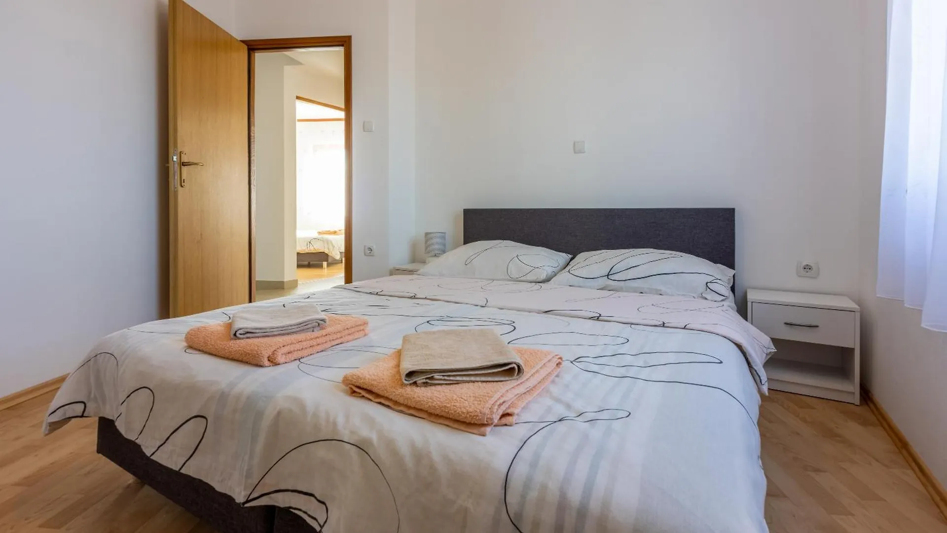 Family House With Swimming Pool Apartamento Novi Vinodolski