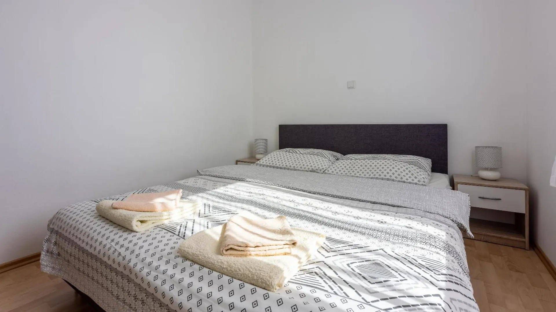 Family House With Swimming Pool Apartamento Novi Vinodolski